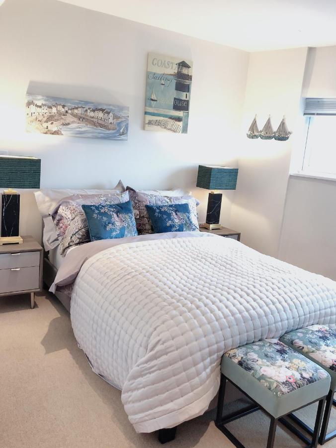 Beach On The Doorstep Meridian Tower Marina Swansea Apartment Ngoại thất bức ảnh